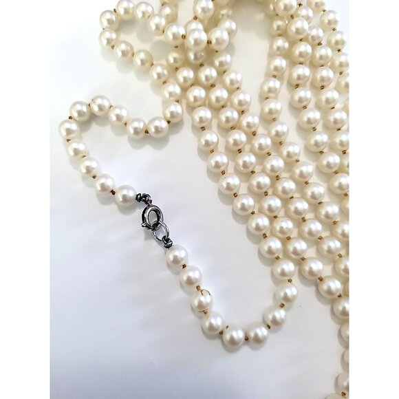 VTG Single Strand 54" Faux Pearl Knotted Opera Length Necklace Spring Ring Clasp - Picture 3 of 7